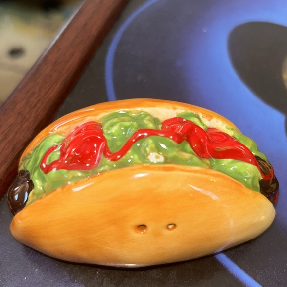 Blue Sky Taco 🌮 Salt and Pepper Set - Picture 7 of 8